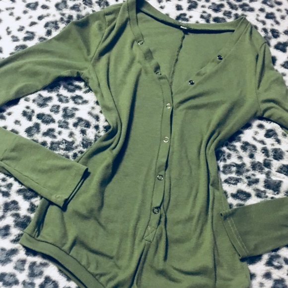 Forever 21 Tops - Olive green button up Bodysuit